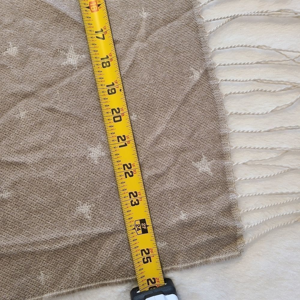 Scarf - Picture 6 of 10
